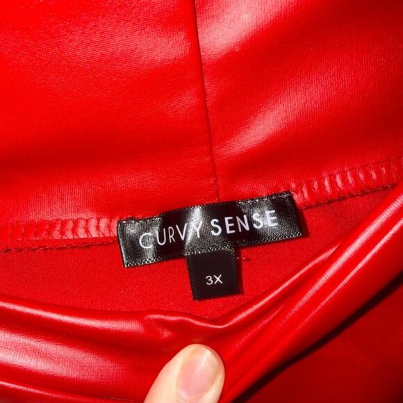 Womens pleather skirt size 3xl - Picture 2 of 2